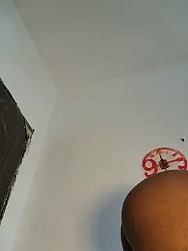 Honeybeespecial's Live XXX Chat