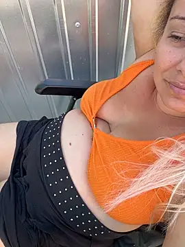 SabinaSweety – Naživo XXX chat