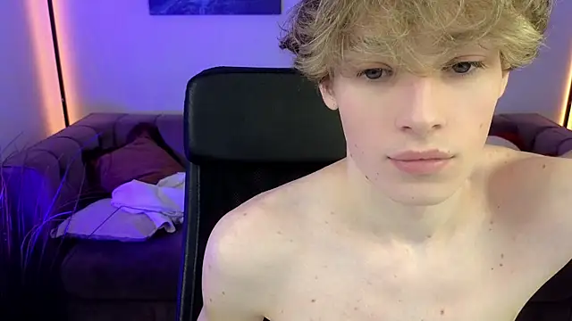 kevingarsiaa's Live XXX Chat