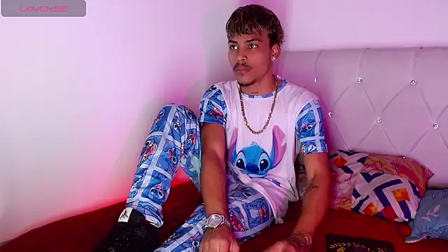 Angel_foxc13's Live XXX Chat