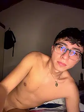 CamiRojas_boy – Naživo XXX chat