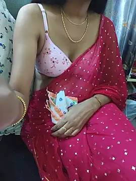 Chat XXX en directo de Cuteteluguammmaie