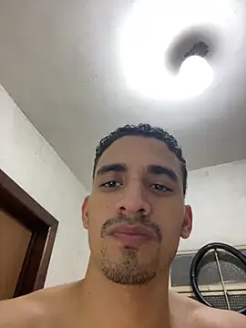 Chat XXX ao vivo de ikaro21