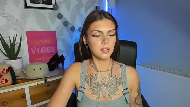 Онлайн чат XXX Nova_SIN