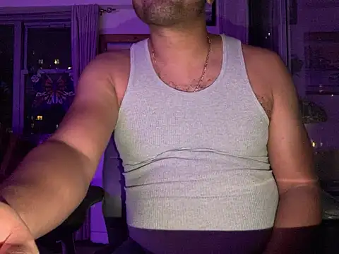 ThickDick_Daddy Chat XXX in diretta