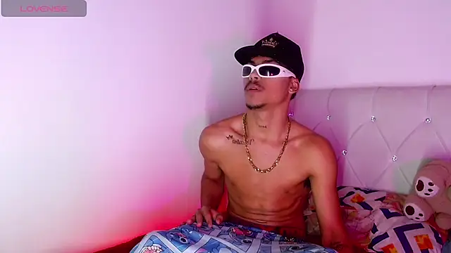 Angel_foxc13のライブXXXチャット