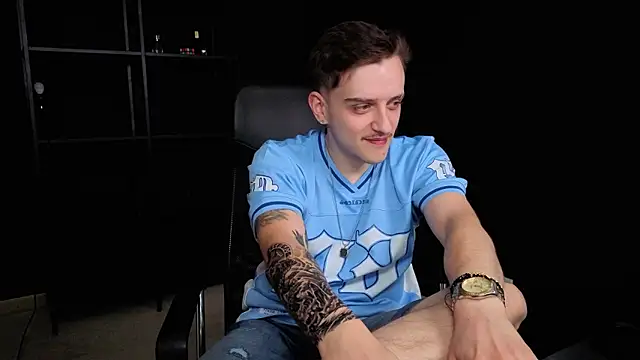 Chat +18 de FelixStarkk ao vivo