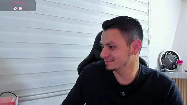 Chat XXX en directo de Rick_Adams