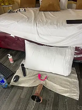 Chat +18 de KendralHolson ao vivo
