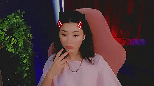 Chatroom XXX en direct de RedMidnight