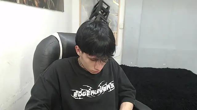 Cry_thereal 现场XXX聊天
