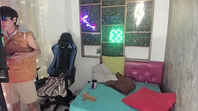 Alex_it0_ Adlı Modelin Canlı XXX Sohbeti