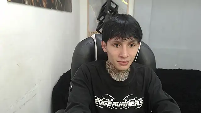 Cry_therealn Live XXX chat
