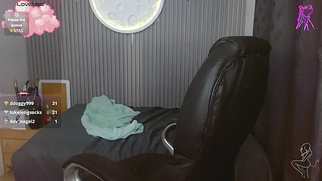 Julian_Smith21's Live XXX Chat