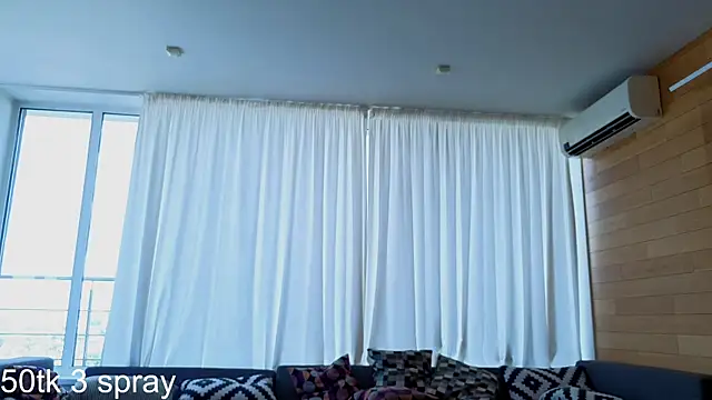 AliciaBrooks' Live XXX Chat