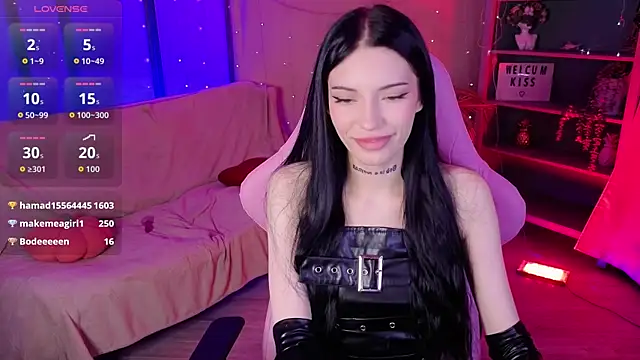 Kelly__Bunny Adlı Modelin Canlı XXX Sohbeti