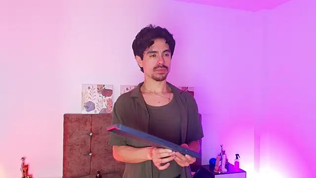 Živý XXX chat Ethan_Briggs_