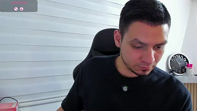 Rick_Adams – Naživo XXX chat