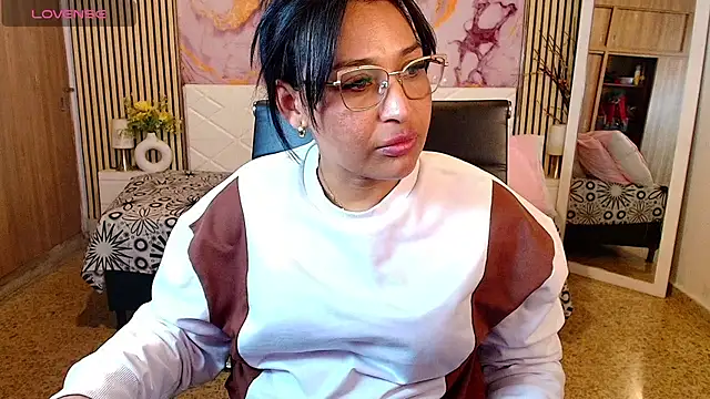 IvyShine7 Chat XXX in diretta
