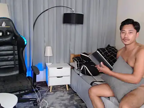 Chat XXX Live alexsuckable01