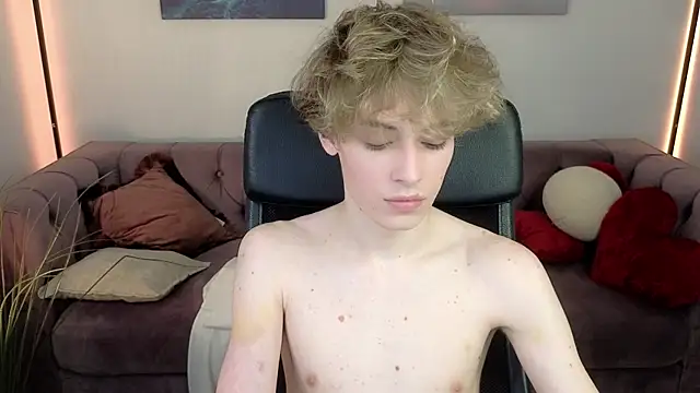 kevingarsiaa Chat XXX in diretta