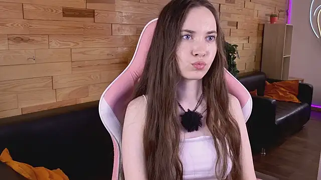 LilaMccoy: онлайн-секс-чат