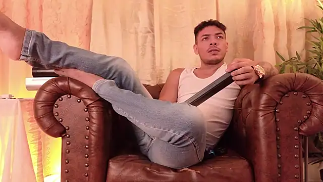 Chat +18 de OliverWyse ao vivo