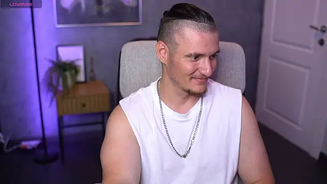 Živý XXX chat Alex_Wilde