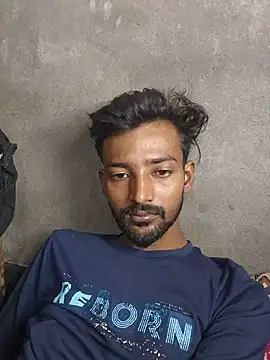 India_HOT23: διαδικτυακό σόου στην κάμερα