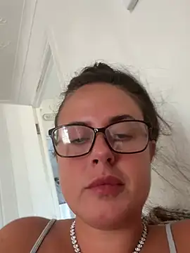 BunnyBallyX's Webcam Show