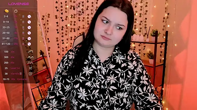 Chat +18 de Aliceweidel_ ao vivo