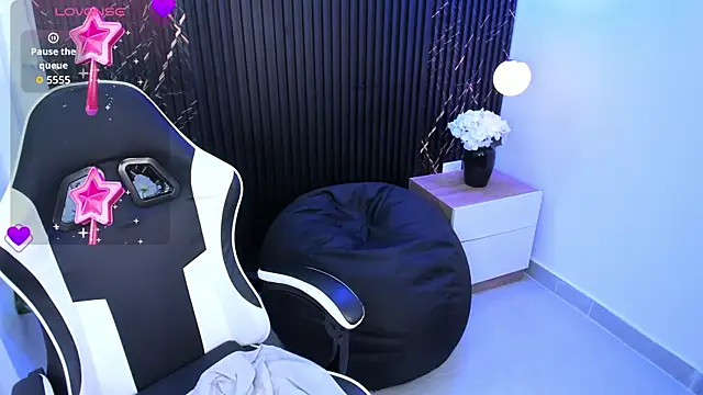 Živý XXX chat melany_sofiaa