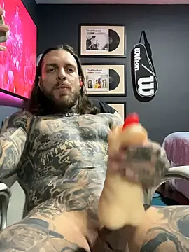 ThomasHells live XXX chat