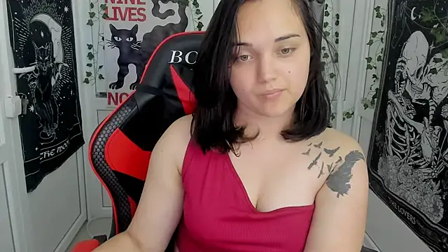 Caroline_cutte Adlı Modelin Canlı XXX Sohbeti