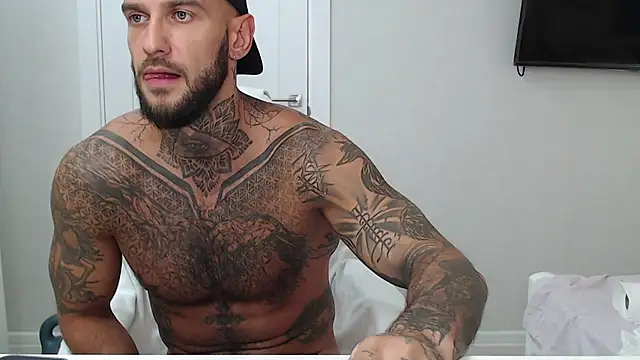 XXX chat uživo modela maxi_foxxx