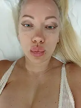 SofiaJoy – Naživo XXX chat