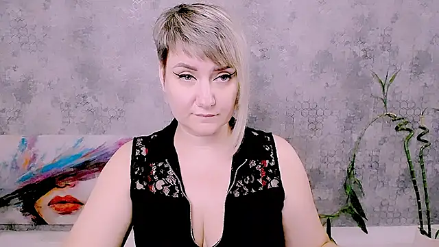 Djullia's Live XXX Chat