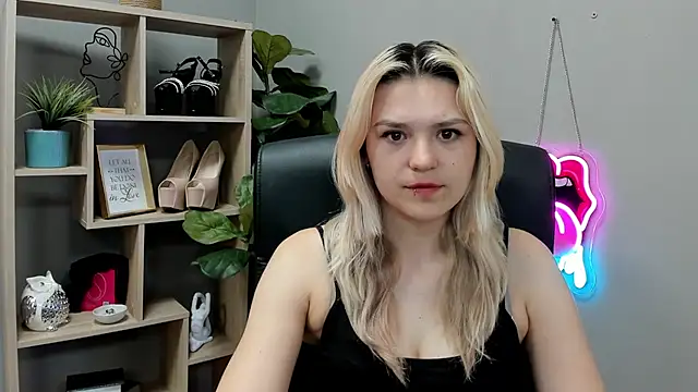 SweetLilyxo's Live XXX Chat