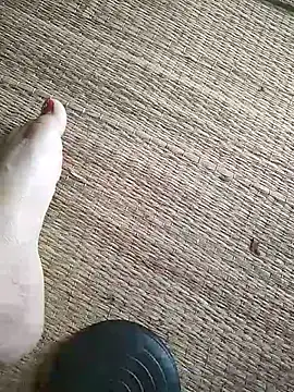 -Tara-a Live XXX-chat