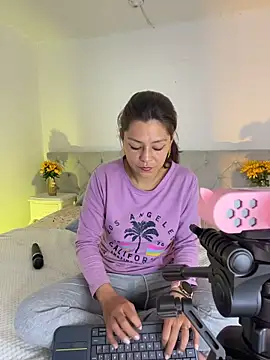Czat XXX na żywo – NatyBliss_gh