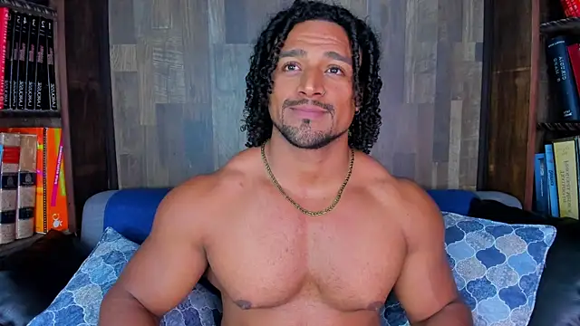 MikeEstevess Chat XXX live