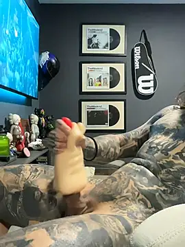 ThomasHells – Naživo XXX chat