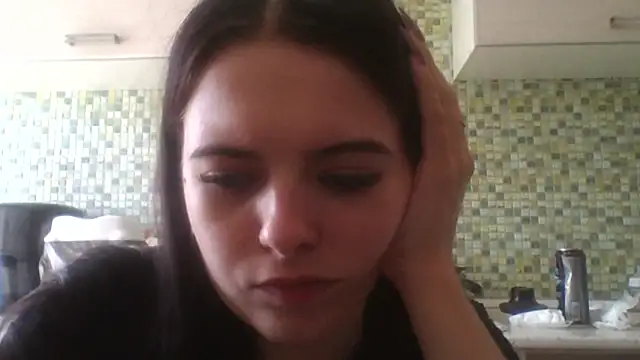 KikiAmino live XXX chat