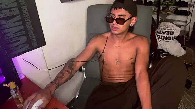 Chat +18 de Helioxx ao vivo