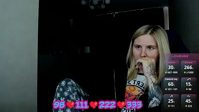 Chat +18 de Olivia_Munk ao vivo
