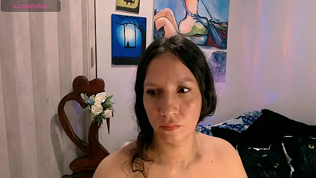 naihroby Adlı Modelin Canlı XXX Sohbeti