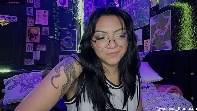 victoriia_thompson 现场XXX聊天