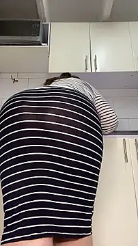 Chatroom XXX en direct de Chloee_Peach