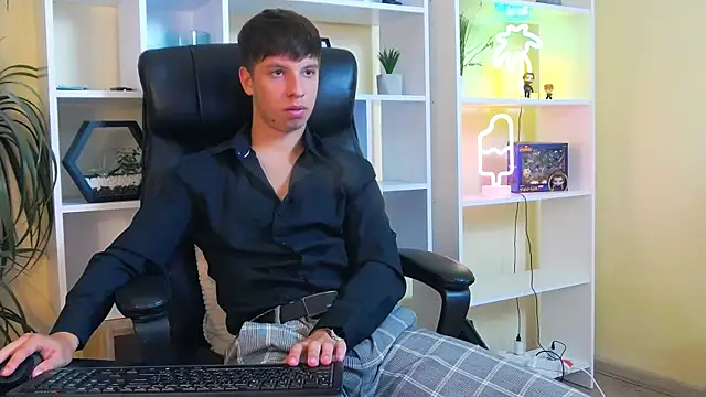 ThomasEdisonn – Naživo XXX chat