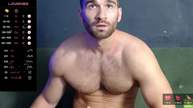 XXX chat uživo modela damongold